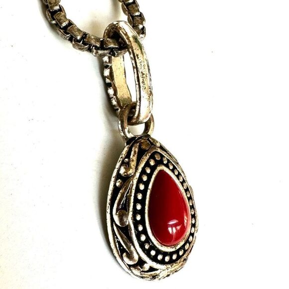 Premier Designs red and silver tone Teardrop Necklace - Picture 3 of 11